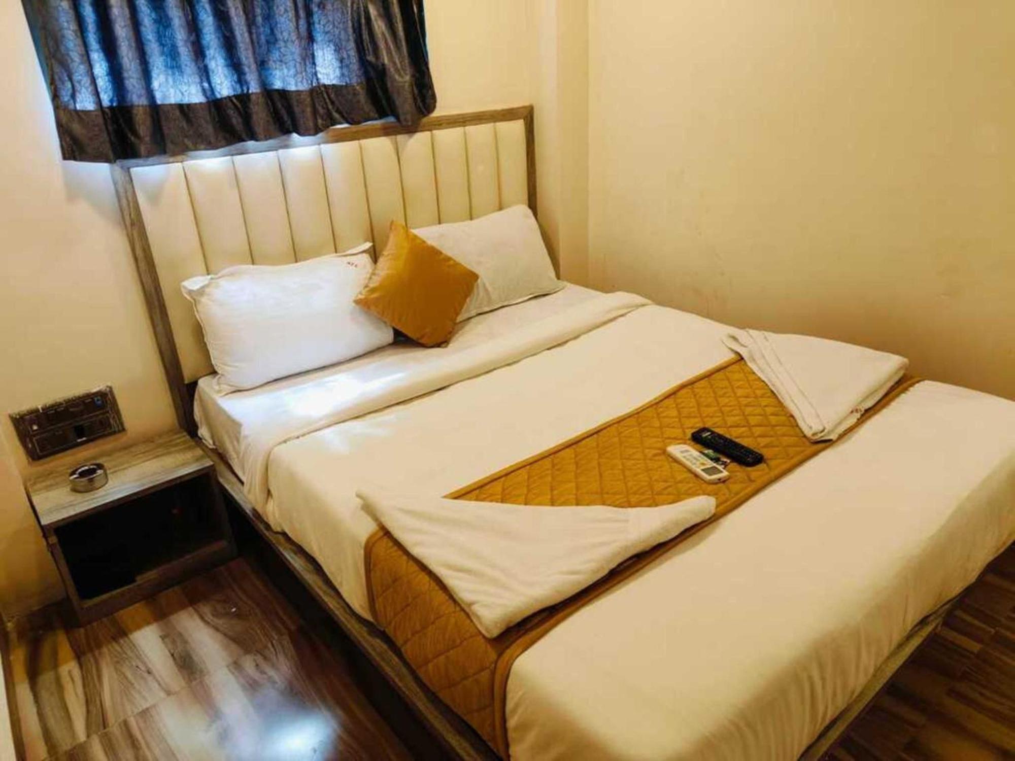 Hotel Pride Suites - Kurla West Bombaj Exteriér fotografie